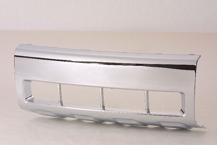 Bumper Moulding Front Chrome Ltd Model For Ford - FO1068123