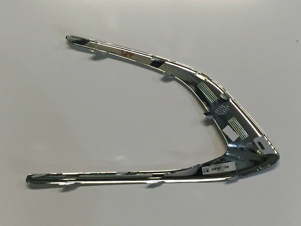 Fog Lamp Trim Front Driver Side Chrome Exclude Rs Model For Chevrolet - GM1038237