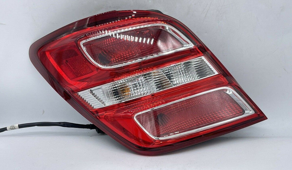 Tail Lamp Driver Side High Quality For Chevrolet - GM2800292