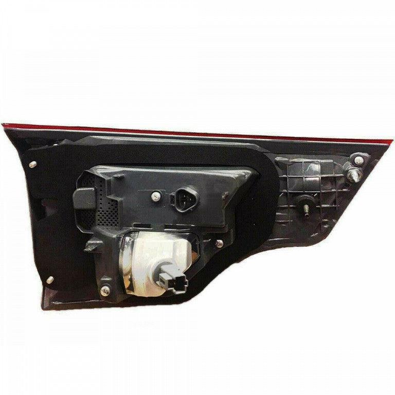 Trunk Lamp Passenger Side High Quality For Toyota - to2803139