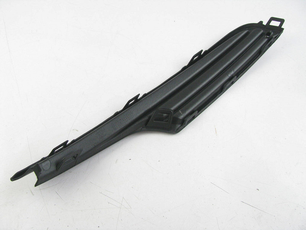 Grille Driver Side Outer Without Chrome Strip For Volkswagen - VW1038139