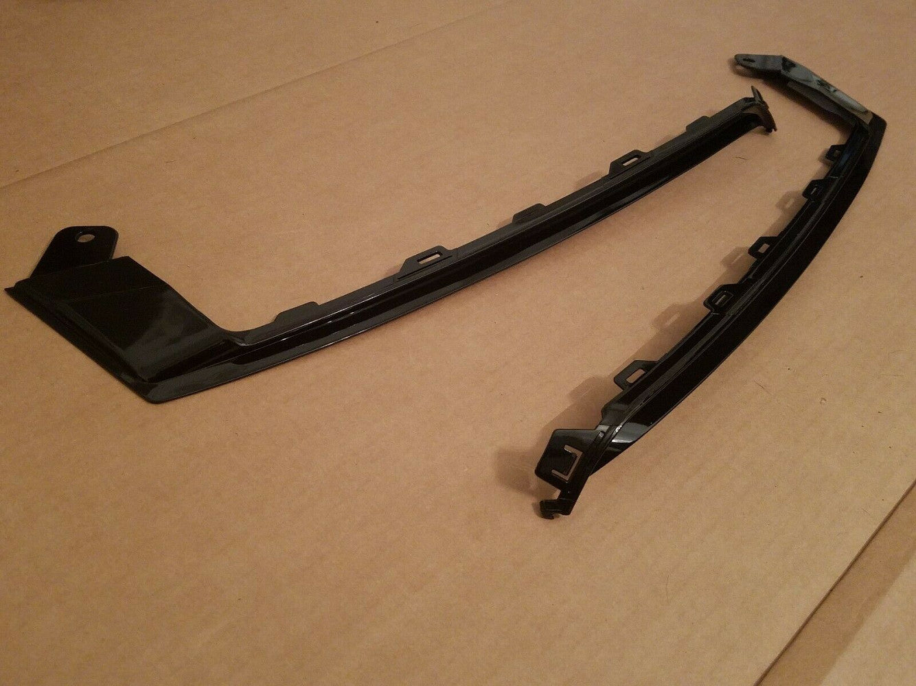 Bumper Moulding Front Driver Side Lower Ptd Black For Honda - HO1046102
