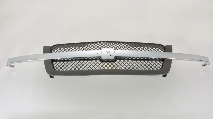 Grille With Textured Frontame/Chrome Center Bar Base/Ls/Lt Model For Chevrolet - GM1200474