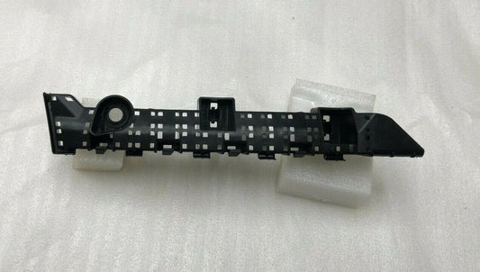 Bumper Retainer Front Passenger Side Plastic For Subaru - SU1043107