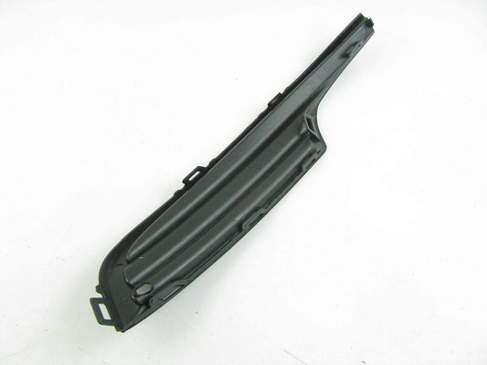 Grille Passenger Side Outer Without Chrome Strip For Volkswagen - VW1039139