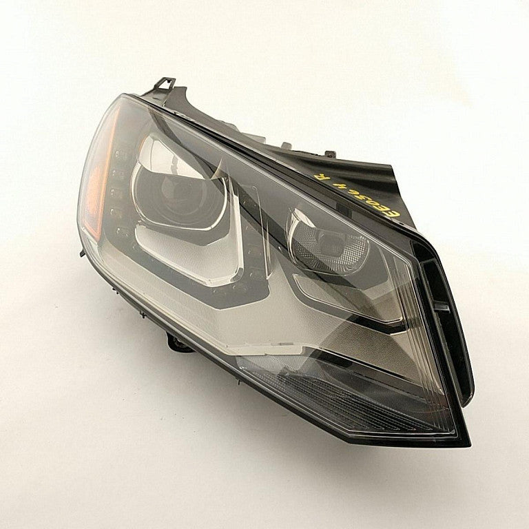 Head Lamp Passenger Side Hid Black Bezel With Chrome Trim Insert High Qualityreturn Restricted - Final Sale - No Warranty Coverage For Volkswagen - VW2519113